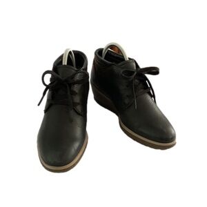 Ecco Camilla Wedge Lace Up Boots, Size US 7/7.5, Black Leather Brown Wedge